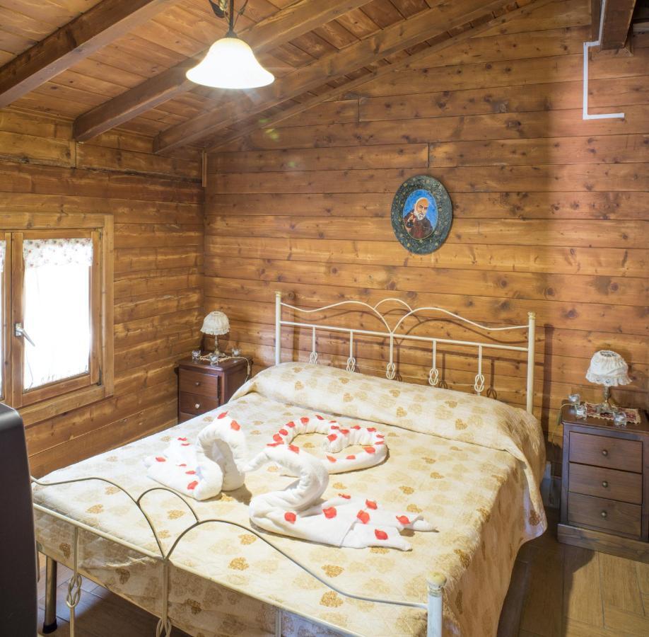 كامبانيا Rooms & Restaurant Il Castagneto المظهر الخارجي الصورة