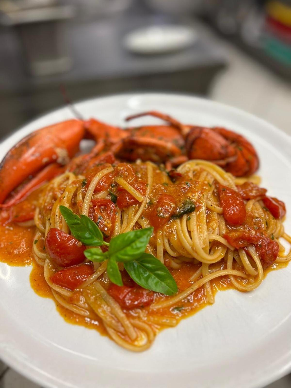 كامبانيا Rooms & Restaurant Il Castagneto المظهر الخارجي الصورة
