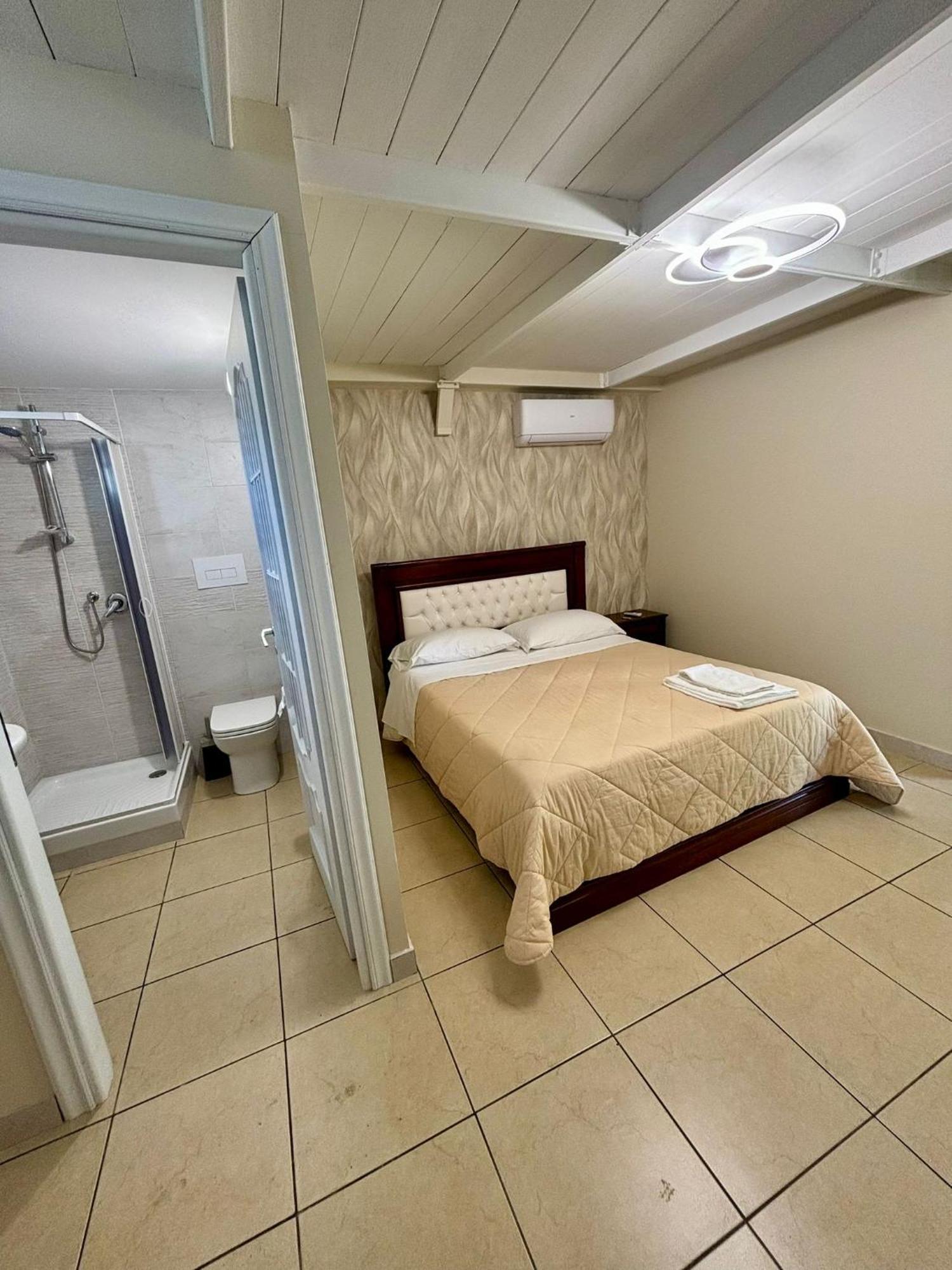 كامبانيا Rooms & Restaurant Il Castagneto المظهر الخارجي الصورة